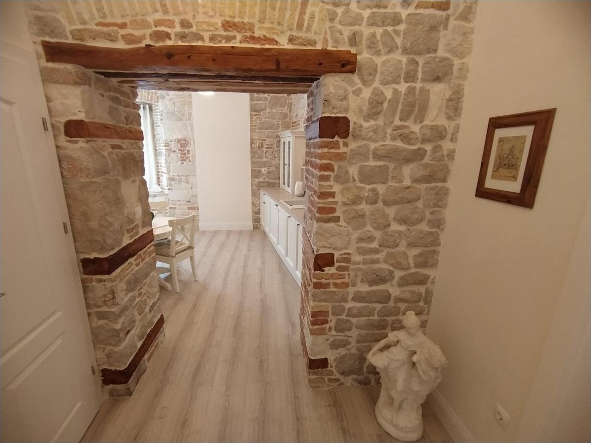 Apartment Antique Zadar - City Center ภายนอก รูปภาพ
