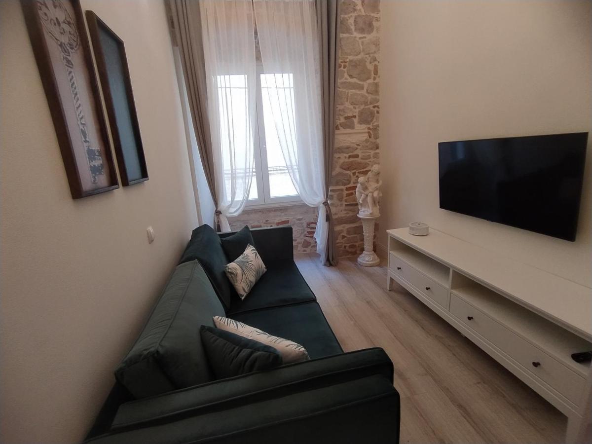 Apartment Antique Zadar - City Center ภายนอก รูปภาพ