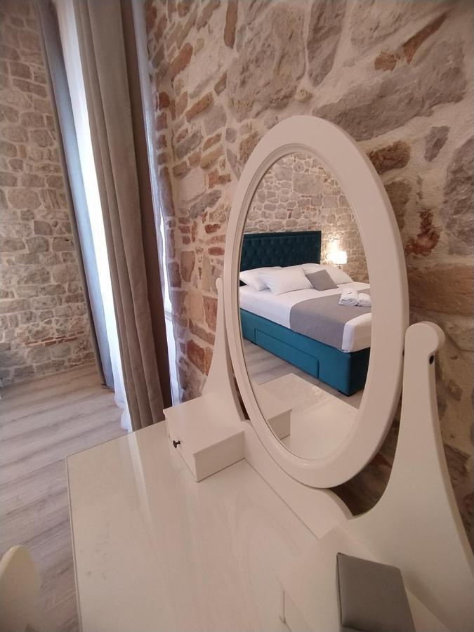 Apartment Antique Zadar - City Center ภายนอก รูปภาพ