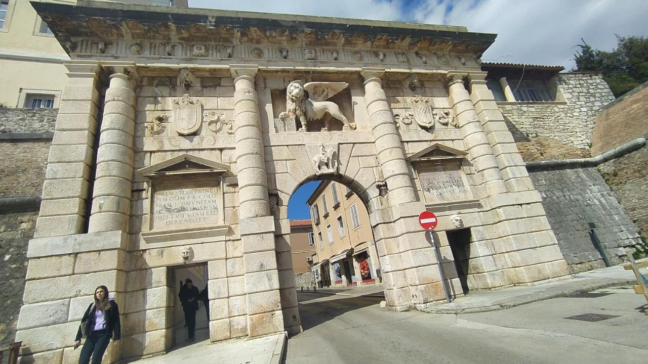 Apartment Antique Zadar - City Center ภายนอก รูปภาพ